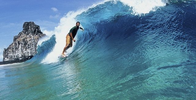 Surfing in Fernando de Noronha