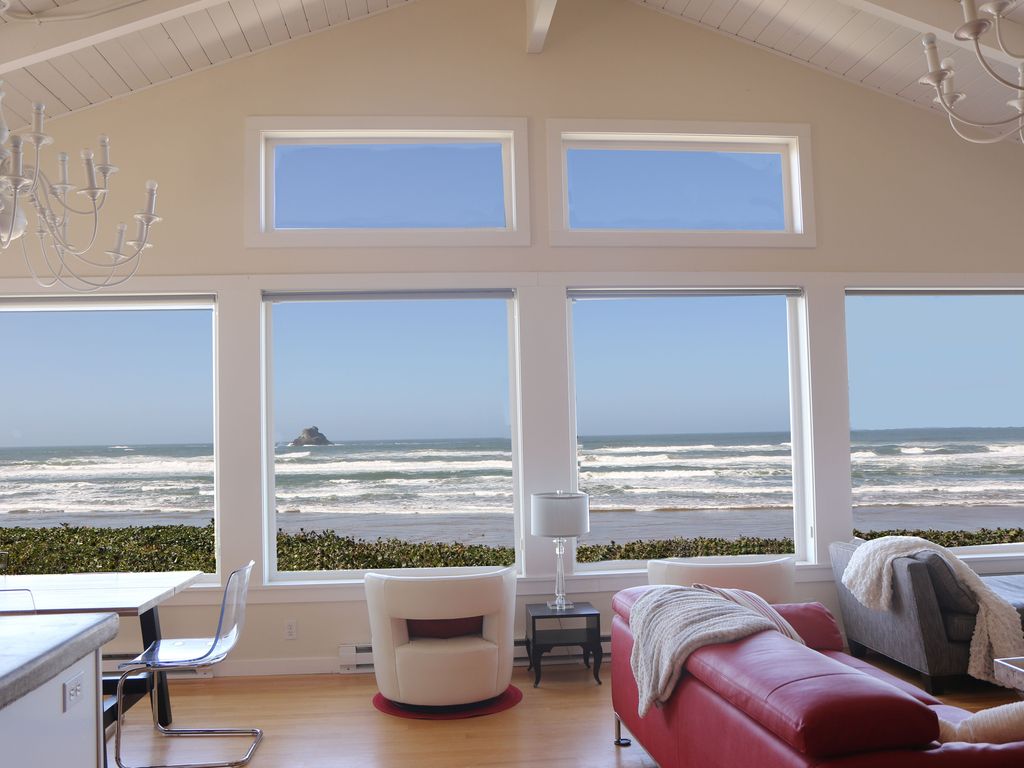 Cannon Beach Vacation Rental Loft of Riley