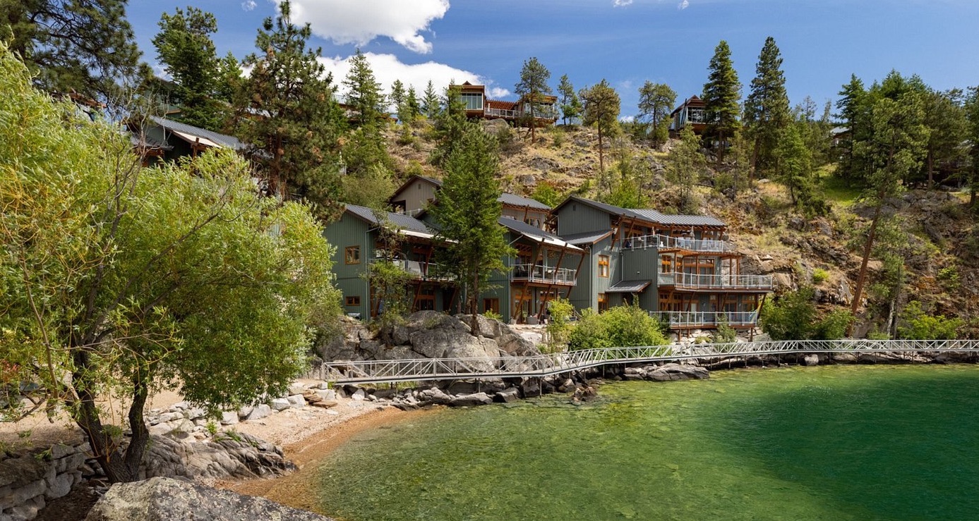 Kelowna Waterfront Hotels Outback Lakeside