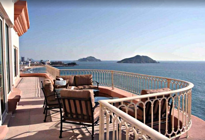 Mazatlan Beach Hotels Vacation rental over 200
