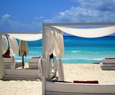 Playa del Carmen beaches, Mamitas Beach Club