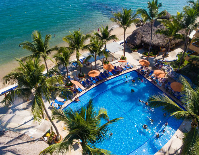 Las Palmas Oceanfront Pool